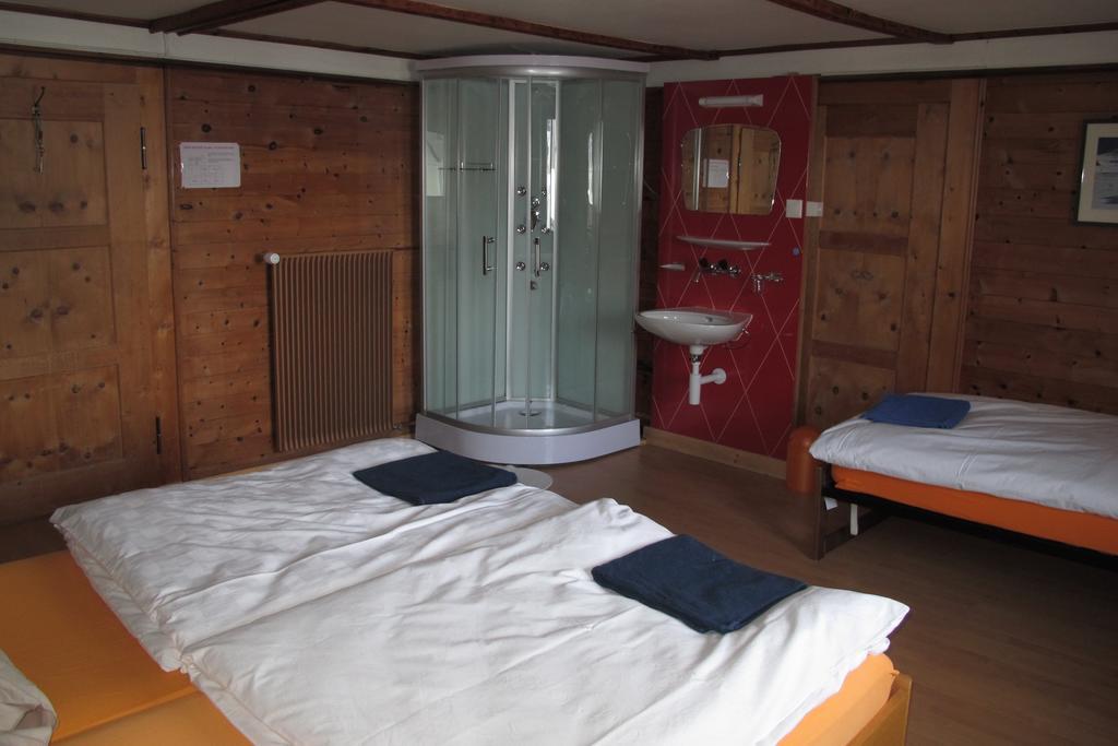 The Lodge Churwalden Room photo