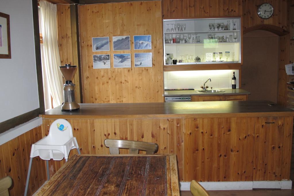 The Lodge Churwalden Room photo